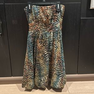 Women’s dress- strapless